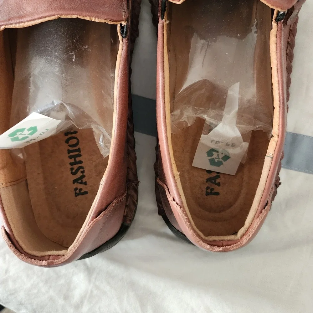 The Unbranded Brand excellent causal